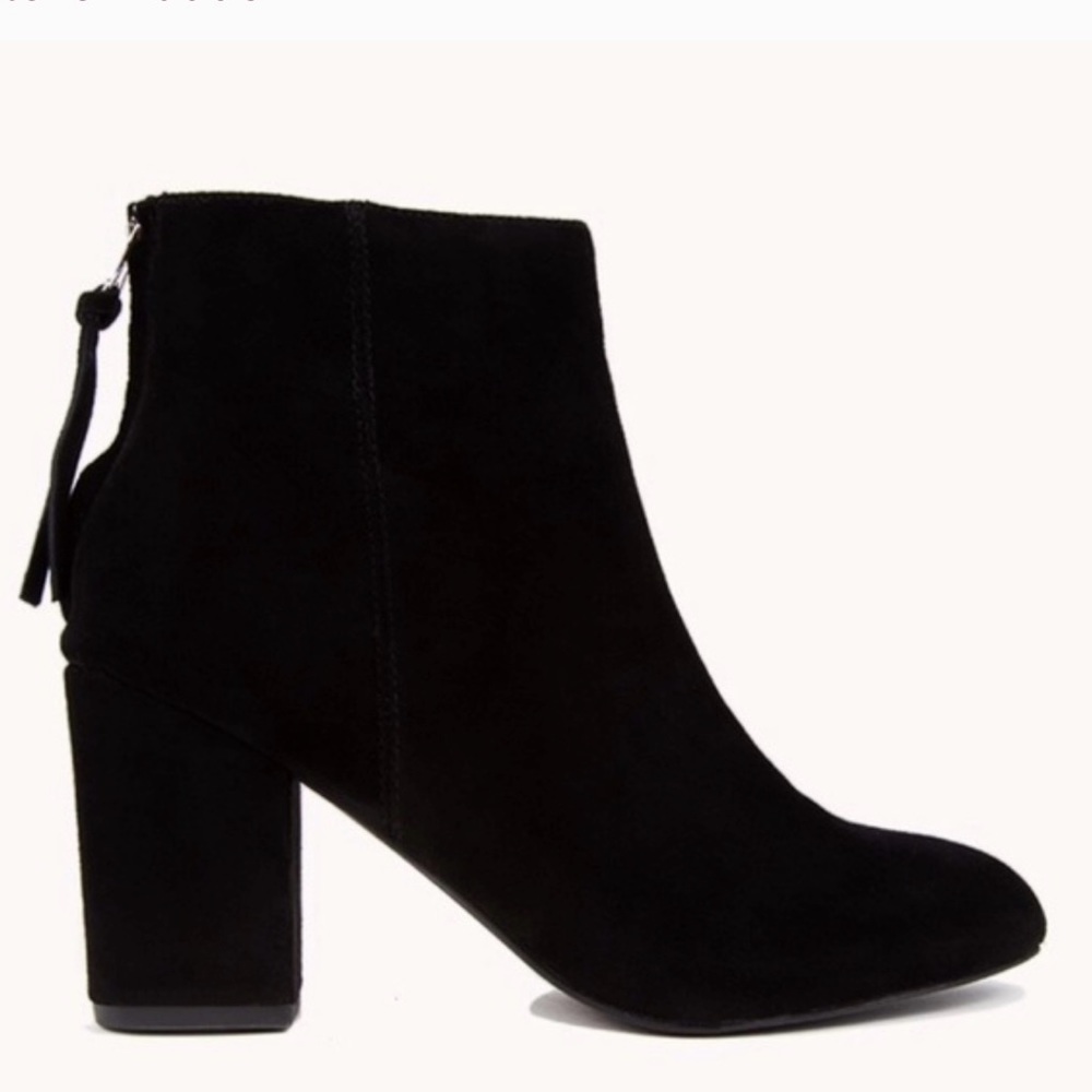 Steven Madden Cynthia black suede boots